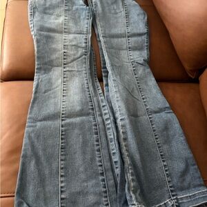 Girls Size 10 Flare Jeabs